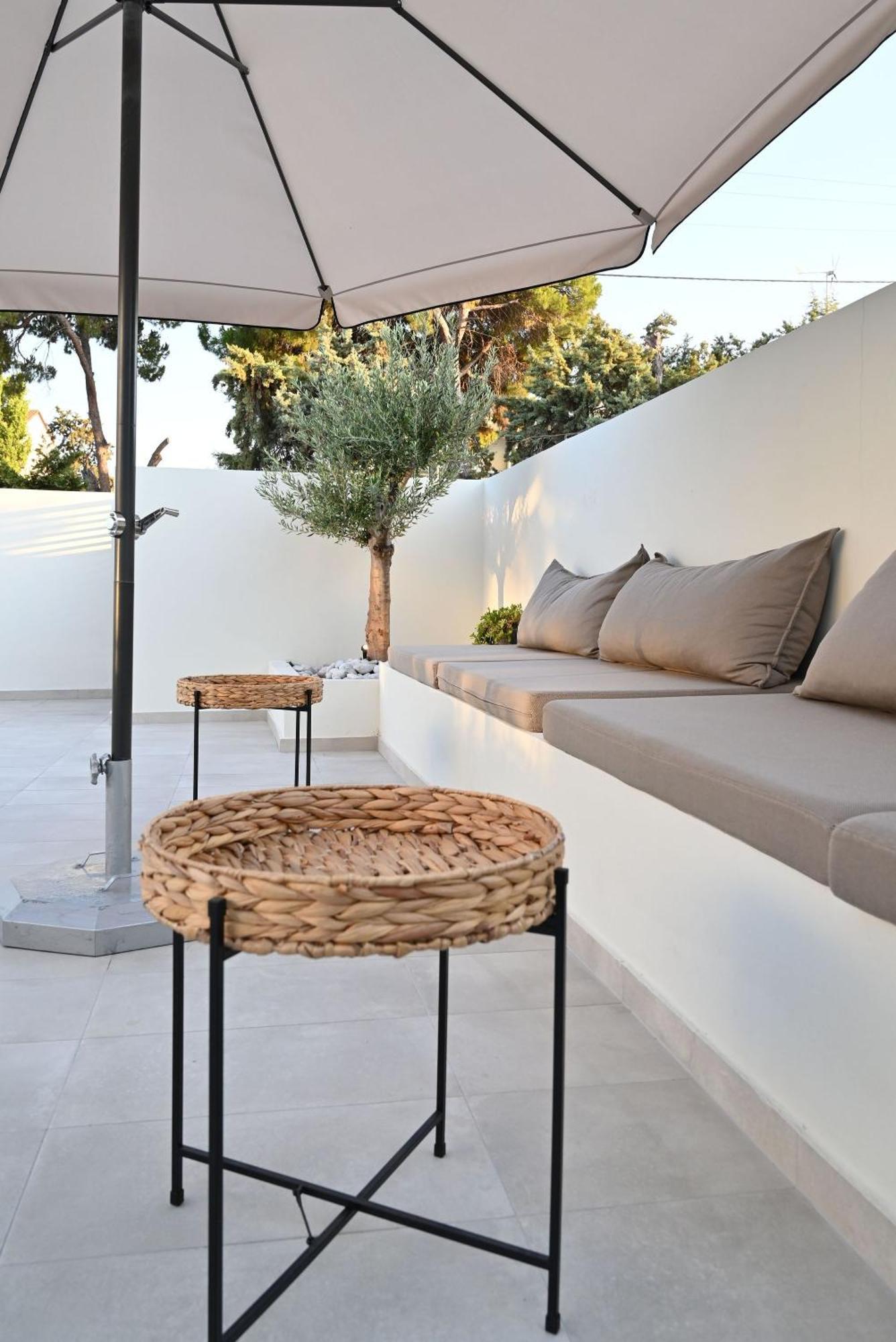Rhotheon Suites In إياليسوس المظهر الخارجي الصورة