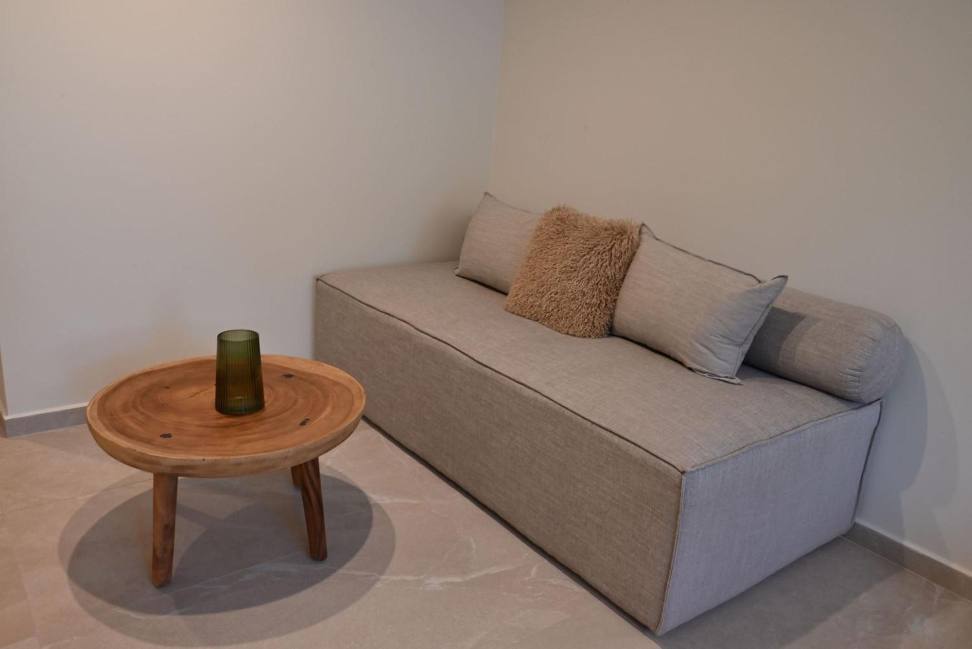 Rhotheon Suites In إياليسوس المظهر الخارجي الصورة